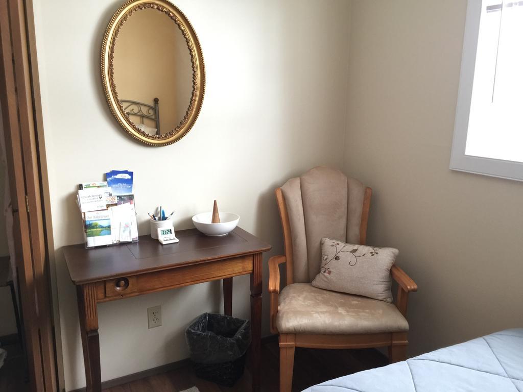 Wild Rose Bed & Breakfast Saskatoon Oda fotoğraf
