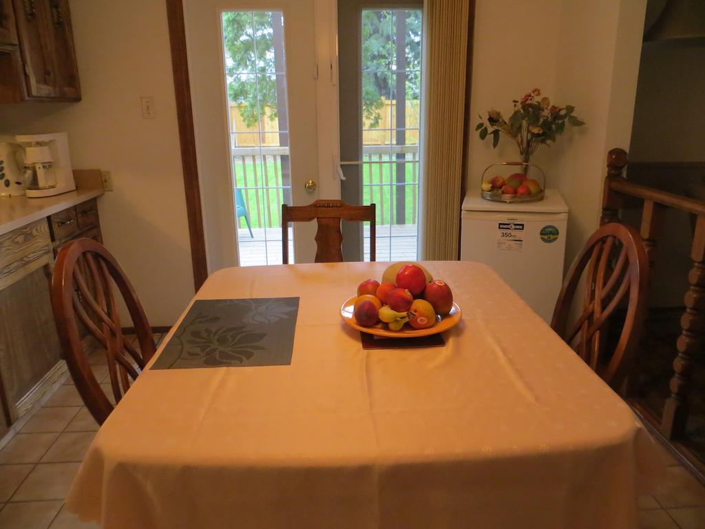 Wild Rose Bed & Breakfast Saskatoon Dış mekan fotoğraf