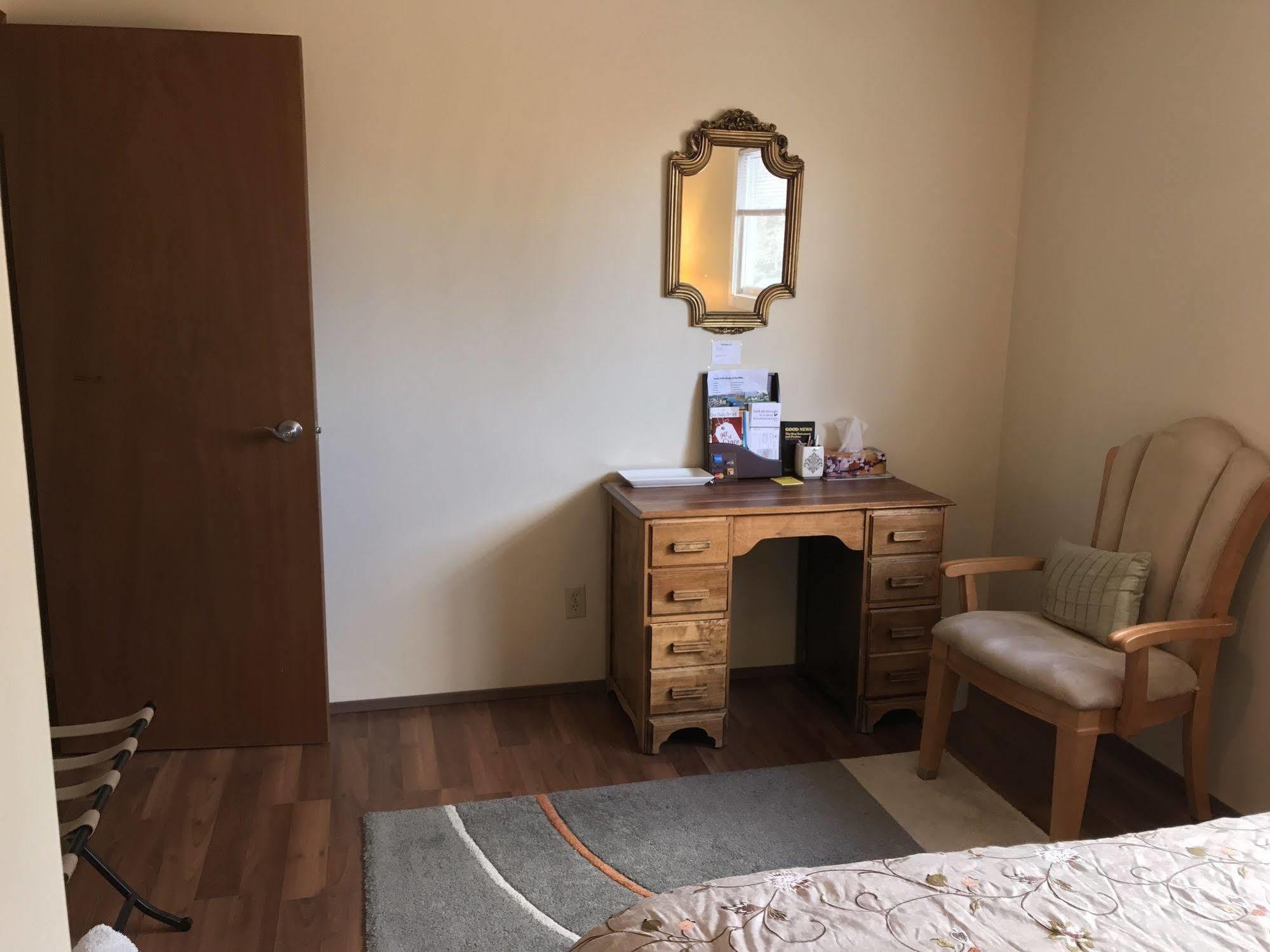Wild Rose Bed & Breakfast Saskatoon Dış mekan fotoğraf